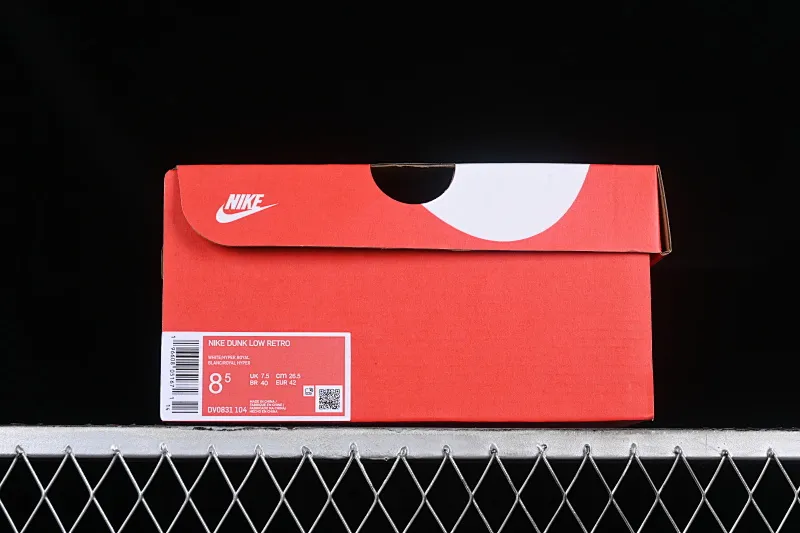 All Categories Nk SB Dunk Series Nk SB Dunk Low Low-top sneakers Nk Dunk Low "Royal" Gummy bear color graffiti Bear English letters SB strap low-top casual sneakers DV0831-104